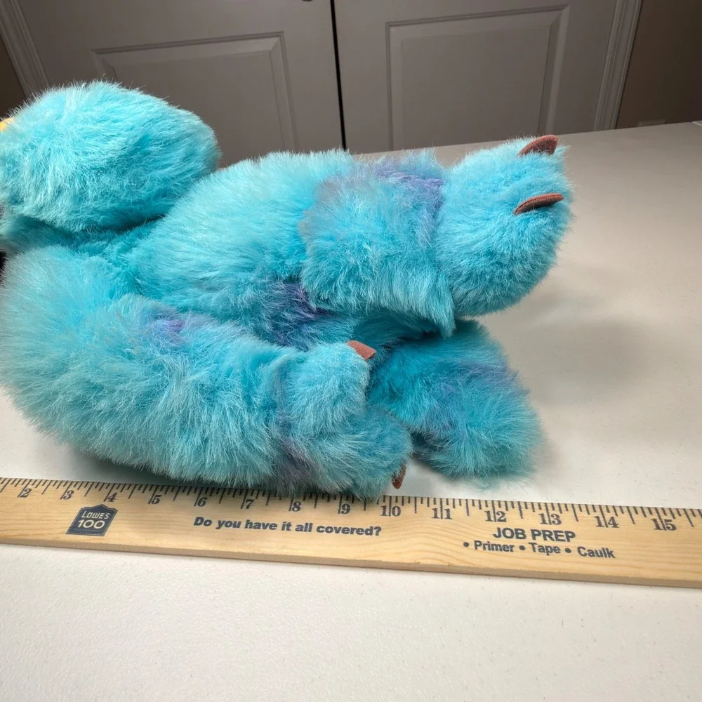 Vintage 2001 Hasbro Monsters Inc Sulley Plush with Scream Canister 13